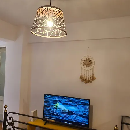 Yellow - Calea Victoriei Apartment Bucharest