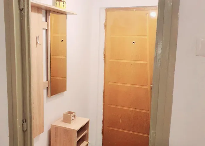 Yellow - Calea Victoriei Apartment *