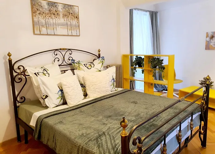 Yellow - Calea Victoriei Apartament Bucureşti